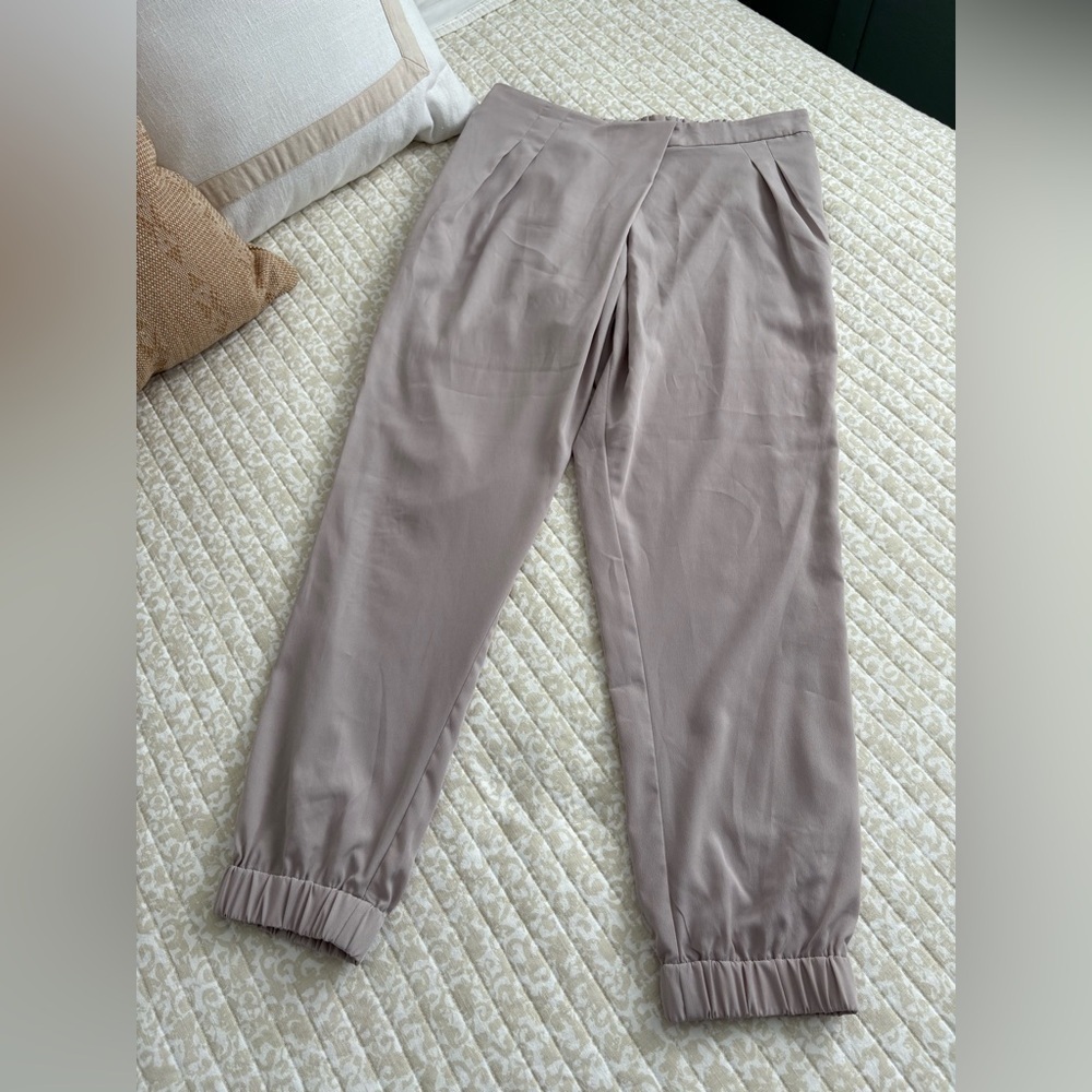 Topshop Silky Formal Joggers | Tulip Pleated Cinched Ankle | Oat Beige | Size 8 - Picture 5 of 15